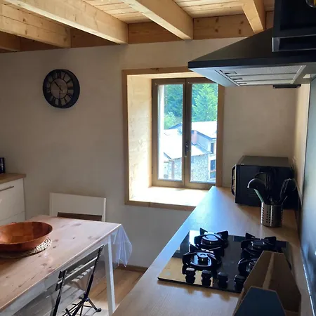 Maison Canelle Le Clos Des Ours Holiday home Matemale