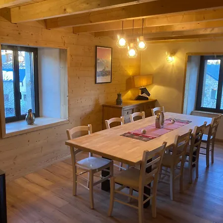 Maison Canelle Le Clos Des Ours Holiday home Matemale